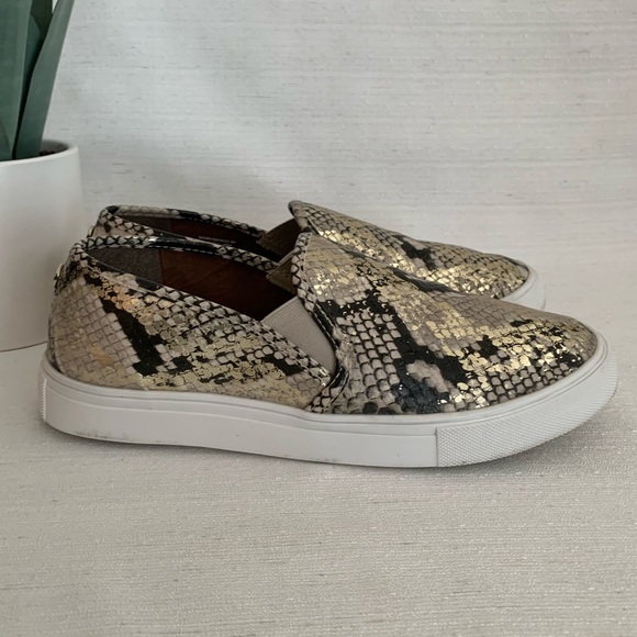 Steve Madden Safary Gold Snake Slip-On Platform Sneaker Woman’s 8M - Picture 5 of 14